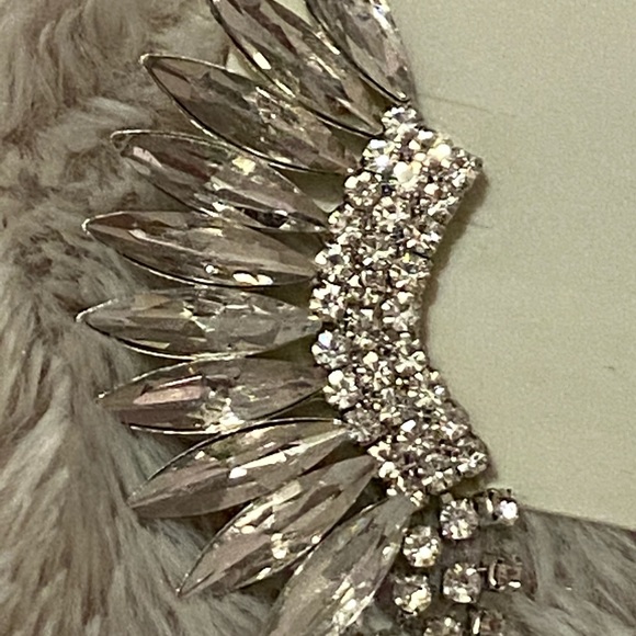 Earrings - Picture 2 of 3